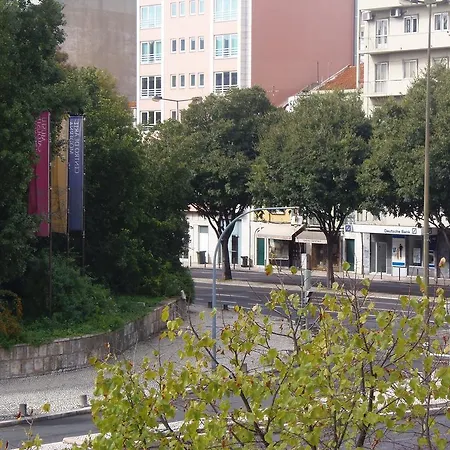 Center Garden Luxury Apartment Лиссабон