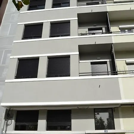 Center Garden Luxury Apartment Апартаменты *