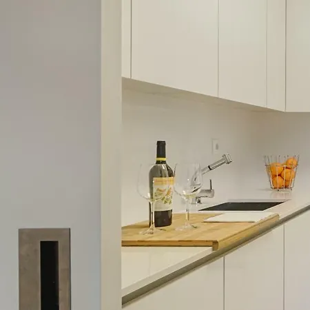 Center Garden Luxury